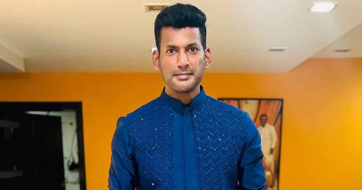 actor vishal worries fans with fever at madha gaja raja event 01.jpg