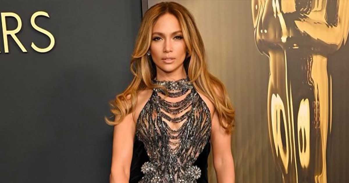 jennifer lopez donates millions worth of clothing beauty products to la wildfire victims.jpg