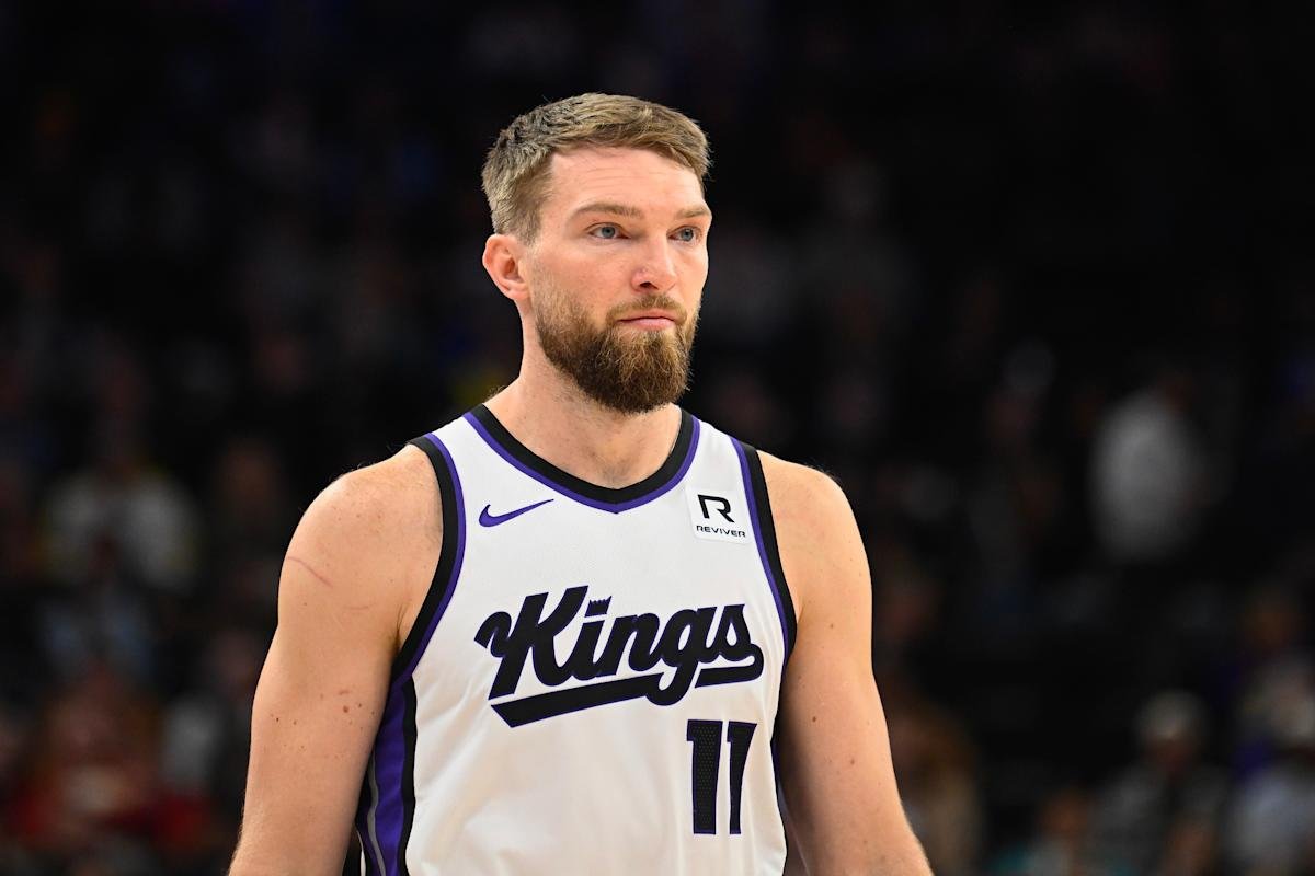 Kings C Domantas Sabonis leaves win over Rockets with left hamstring harm, out a minimum of 1 week