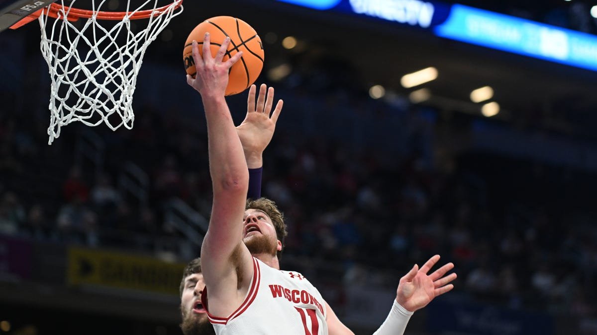 Wisconsin Basketball Nolan Wintry weather Max Klesmit Northwestern Stats